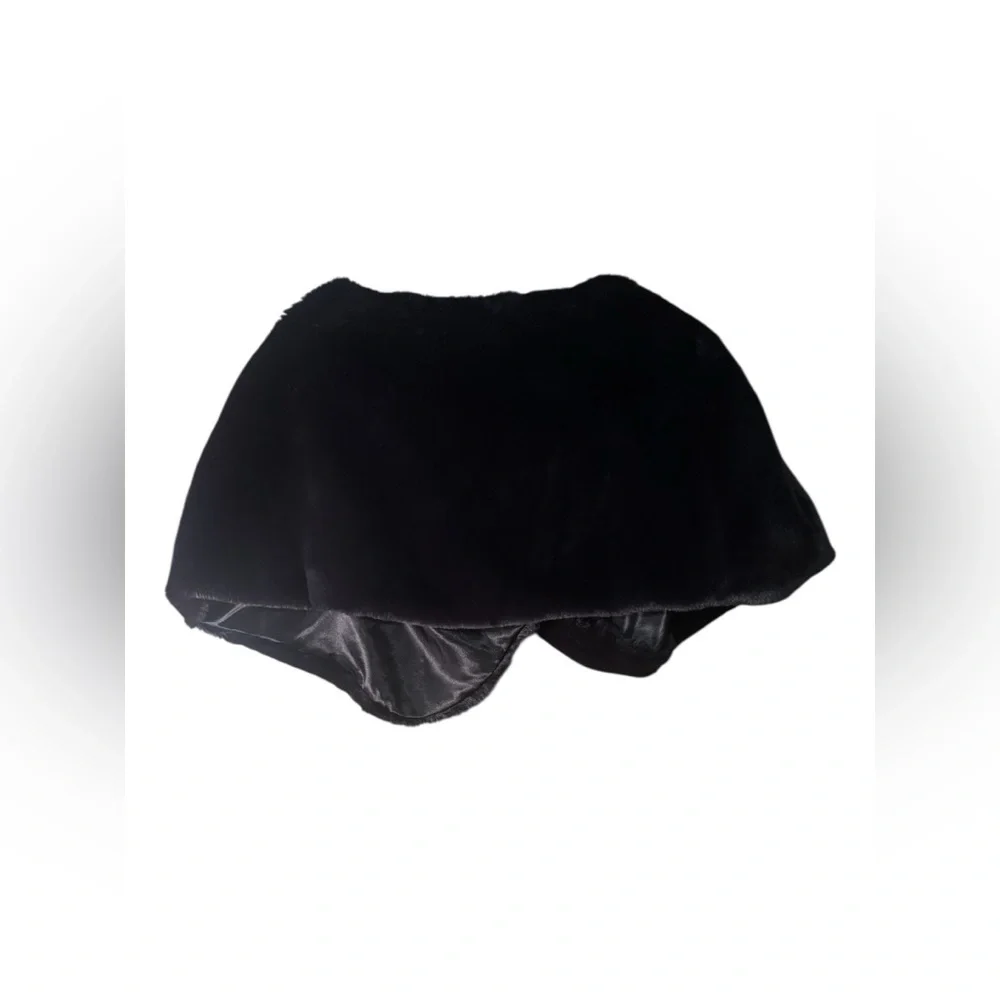 TAHARI Cape Stole Shawl Wrap Faux Fur Women's Size L - Picture 2 of 9